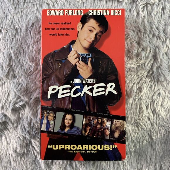 Pecker VHS 1998 Comedy Drama Movie Edward Furlong Christina Ricci - Picture 2 of 12